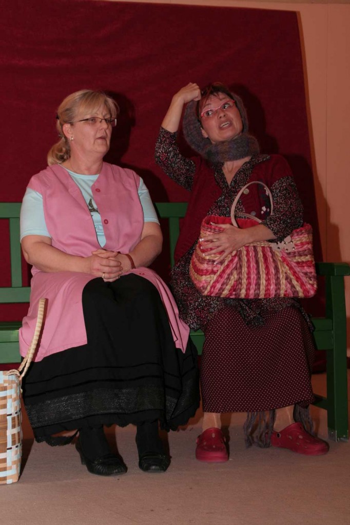 Theaterkracken-(17) Theaterkracken-(17)