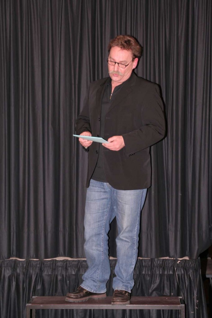Theaterkracken-(3) Theaterkracken-(3)