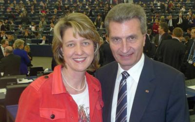 Anja Weisgerber gratuliert Oettinger