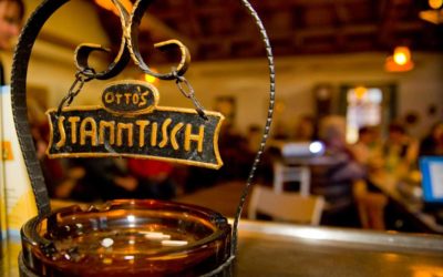 Dorfwirtshaus mit Modenschau