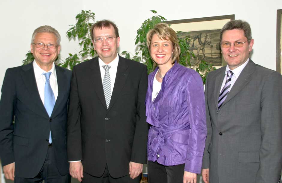 2010-04-23-AGEuropa_Unis