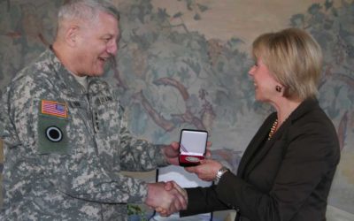 US-Oberbefehlshaber ehrt OB Grieser