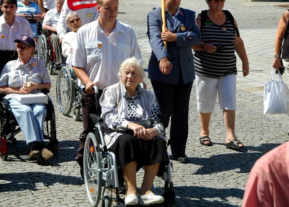 Mit den Maltesern nach Altötting – Pontifikalgottesdienst mit Bischof Friedhelm