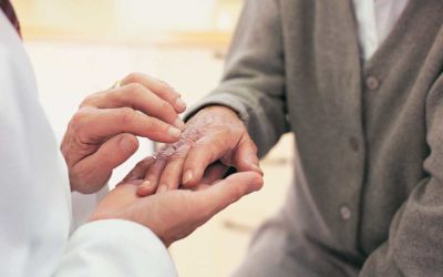 DEB bietet zukunftsweisende Weiterbildung für Pflegekräfte an