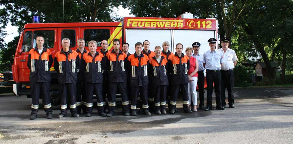 12 Geldersheimer Feuerwehrmänner legen Leistungsprüfung ab