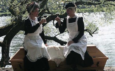 Arsen und Spitzenhäubchen Open-air Theater im Barockschloss Zeilitzheim