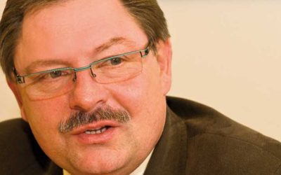 Innenstaatssekretär Gerhard Eck startet modernes Digitalfunk-Zeitalter in München