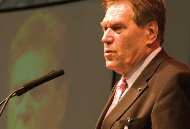 Michael Glos, Bundeswirtschaftsminister a.D. wird Beirat der Nanohale AG