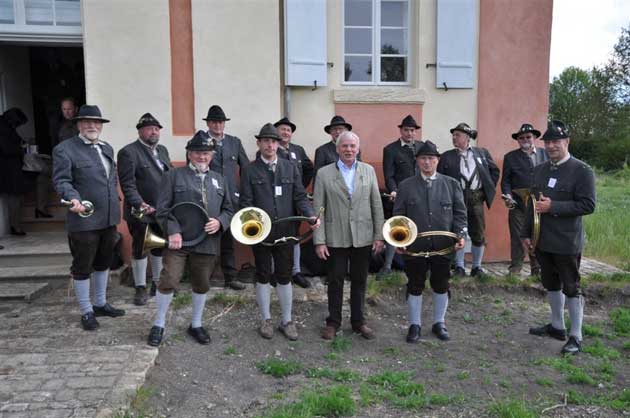 Die Gerolzhöfer Jagdhornbläsergruppe auf großer Fahrt