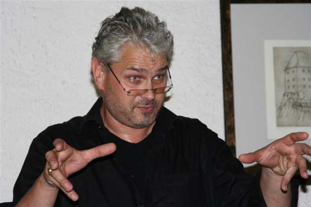 Gerd Berghofer spricht, liest und inszeniert Ringelnatz im Barockschloss Zeilitzheim