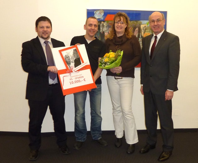 Das Losglück ist den Kunden der Sparkasse Schweinfurt auch im neuen Jahr hold