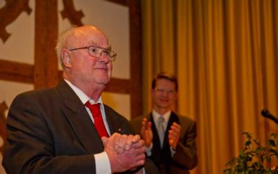 Otto Wirth mit der Stadtmedaille in Gold verabschiedet
