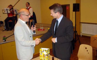 Bürgermeisterkandidat Martin Oßwald auf Wahlkampftour in Schonungen