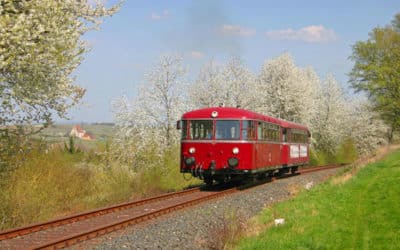 Osterausflug: mit dem Schienenbus an die Volkacher Mainschleife