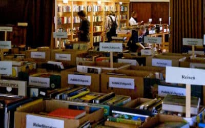 Ostermarkt mit Kunsthandwerk und vielen, vielen Büchern im Schloss Zeilitzheim