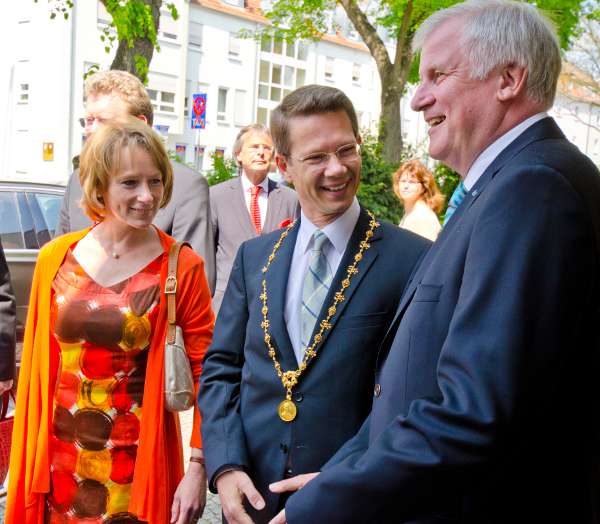 Seehofer eröffnet Landesausstellung