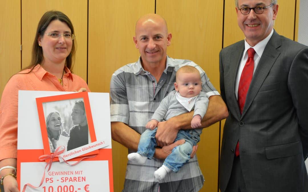 PS-Gewinner bei der Sparkasse Schweinfurt – 10.000 Euro für frischgebackenen Vater
