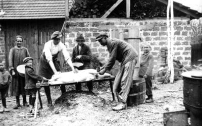 Wie Würste, Schinken und Braten früher in die Vorratskammern kamen
