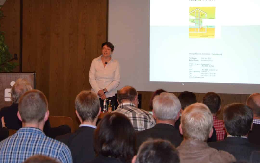 Passivhaus-Ausstellung in der Sparkasse Schweinfurt mit Fachvortrag eröffnet