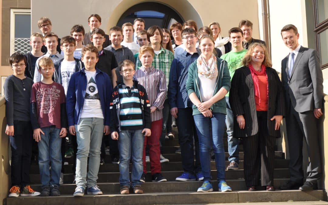 Nachwuchs-Forscher im Rathaus