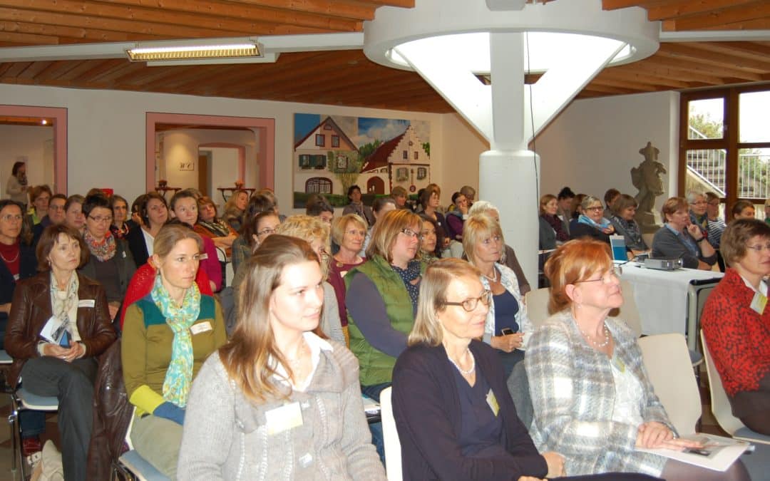 Erfolgreiche Fachtagung des Netzwerks „Junge Eltern/Familien“ in Unterfranken