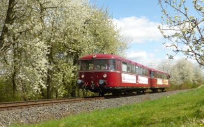 Ab 1.5. wieder mit dem Schienenbus an die Volkacher Mainschleife