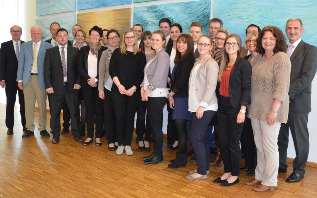 Aus- und Weiterbildungsabschlüsse in der Sparkasse Schweinfurt – erfolgreiche Absolventen geehrt