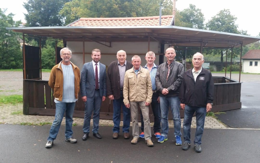 Grillhütte am Schonungen Festplatz verschönert