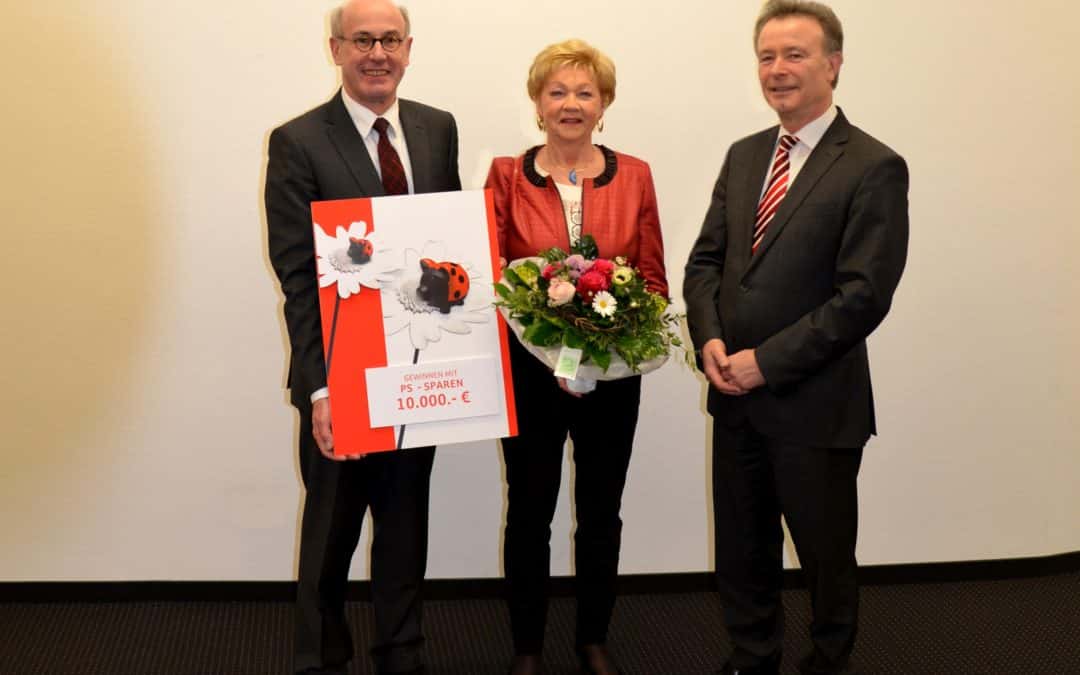 PS-Sparen beschert Kundin der Sparkasse Schweinfurt 10.000 Euro