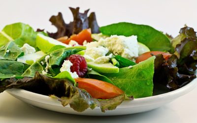 Erfolgreich und gesund in der Fastenzeit abnehmen: Abwechslungsreich Essen und mehr Bewegung statt Radikaldiäten