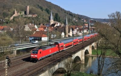 Mit der Mainfrankenbahn und dem Main-Spessart-Express zum Start in die Frühlingssaison: Zum Shoppen und zur Kulinarik nach Iphofen und zum Fürther Frühlingsmarkt