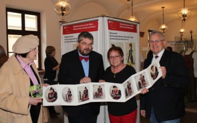 Ausstellung: „Trachten in Unterfranken – Projekt Gewebe“ eröffnet