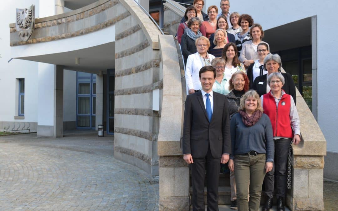 Hilfen und Unterstützung bei häuslicher Gewalt – Informationen für Gleichstellungsbeauftragte