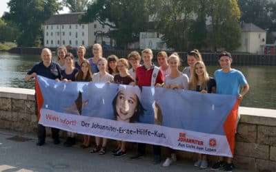 Schweinfurter Johanniter bilden 17 FSJler für Erste-Hilfe-Kurse aus