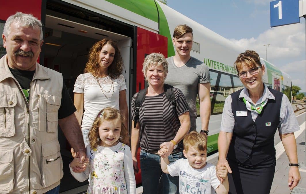 Mit den unterfränkischen Bahnen zum Rhöner Wurstmarkt