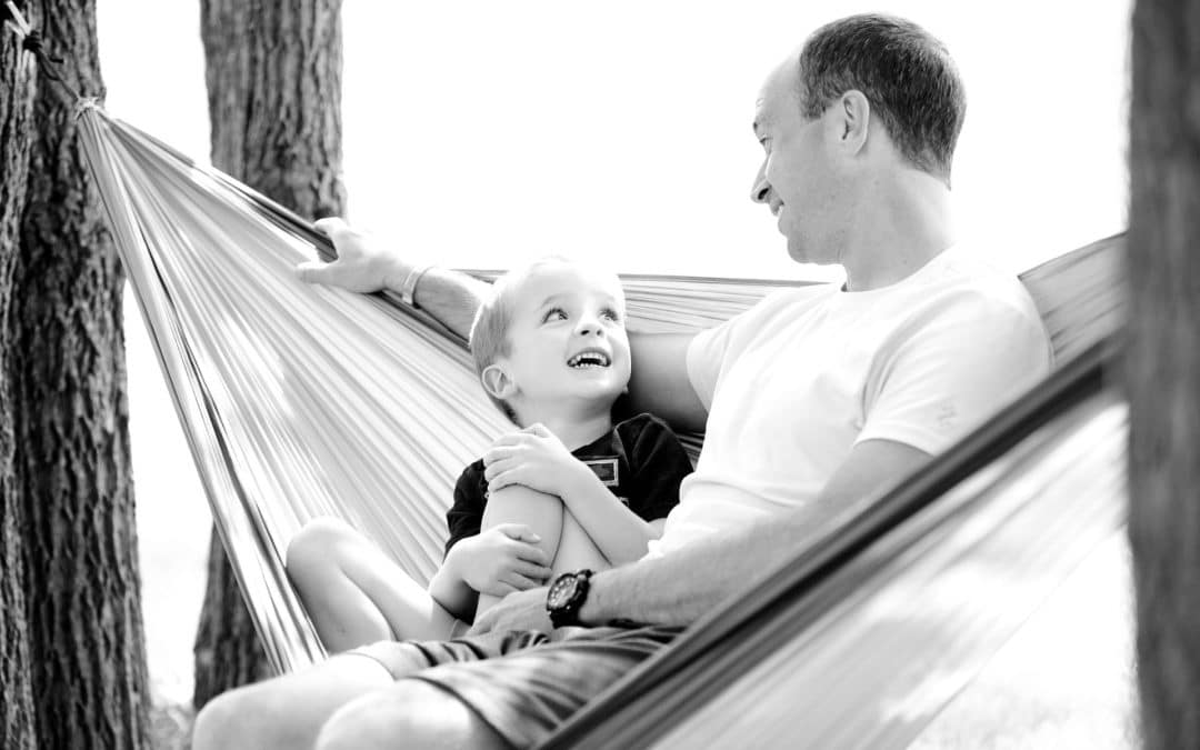 AOK-Umfrage: Zeitmangel belastet Eltern