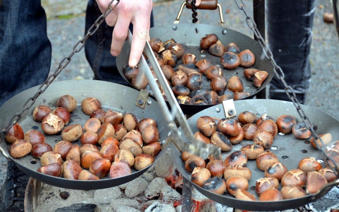 Ostheimer Erlebnis-Weihnachtsmarkt lockt mit romantischem Budenzauber