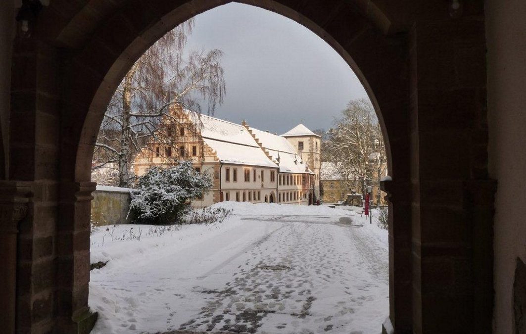 Druckfrischer Jahreskalender von Kloster Maria Bildhausen