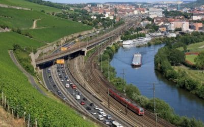 Mit der Mainfrankenbahn und dem Main-Spessart-Express den Stau umfahren