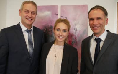 Schweinfurts erste AOK-Mitarbeiterin mit Studienabschluss „Bachelor of Science“