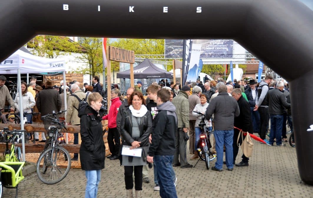 Bad Neustadt lädt am 06. und 07. Mai 2017 zur 7. Fahrzeugschau Elektromobilität ein
