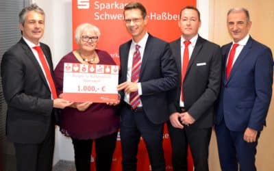 Wiedereröffnung nach Brandschaden: Sparkassenfiliale Oberndorf erstrahlt in neuem Glanz