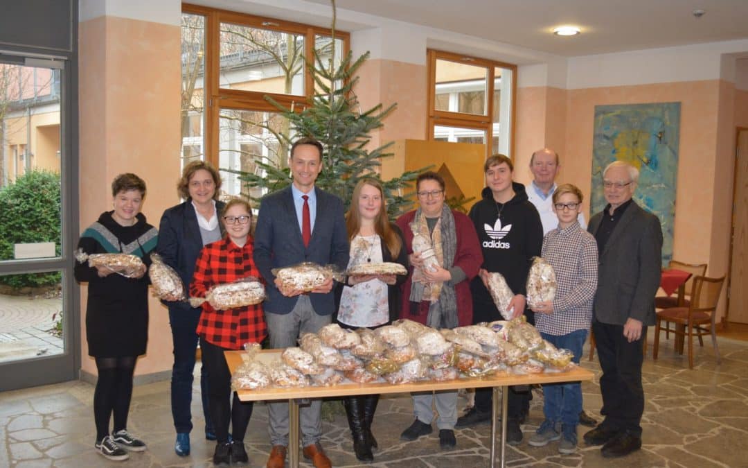 Bäckerinnung spendet 164 Stollen