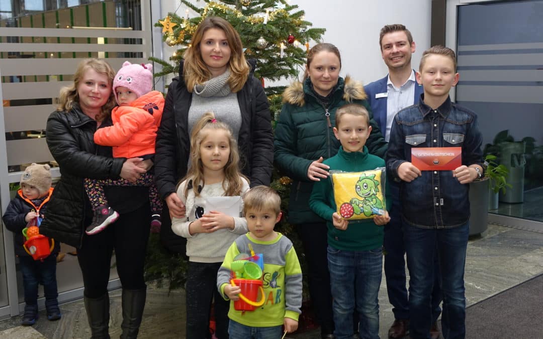 AOK-Wunschbaumaktion: Zu Weihnachten werden wieder Kinderwünsche wahr!