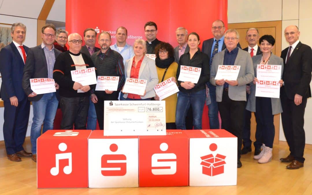 Sparkassenstiftung fördert 17 Projekte im Landkreis Haßberge mit 76.800 Euro