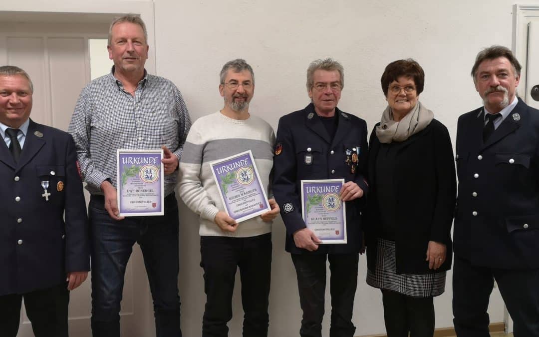 Freiwillige Feuerwehr Schnackenwerth zeichnet verdiente Mitglieder aus