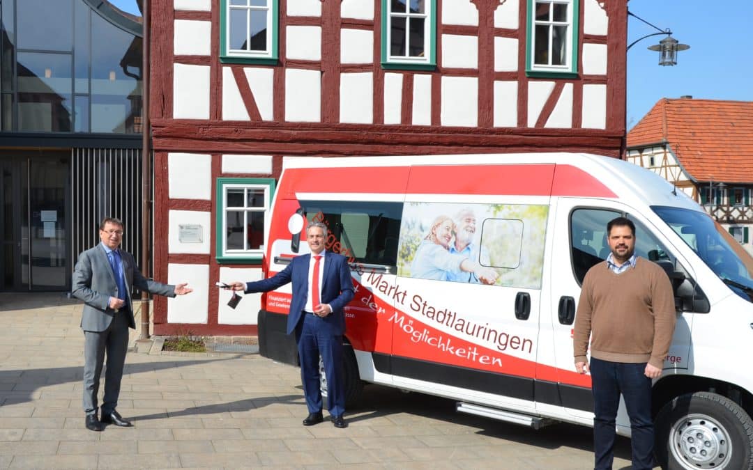Mit dem Bürgerbus mobil: Sparkasse Schweinfurt-Haßberge spendet für Bürgerbus