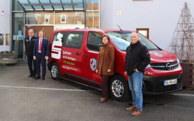 Mit der Gemeinde Niederwerrn mobil: Sparkasse Schweinfurt-Haßberge spendet für E-Bürgerbus
