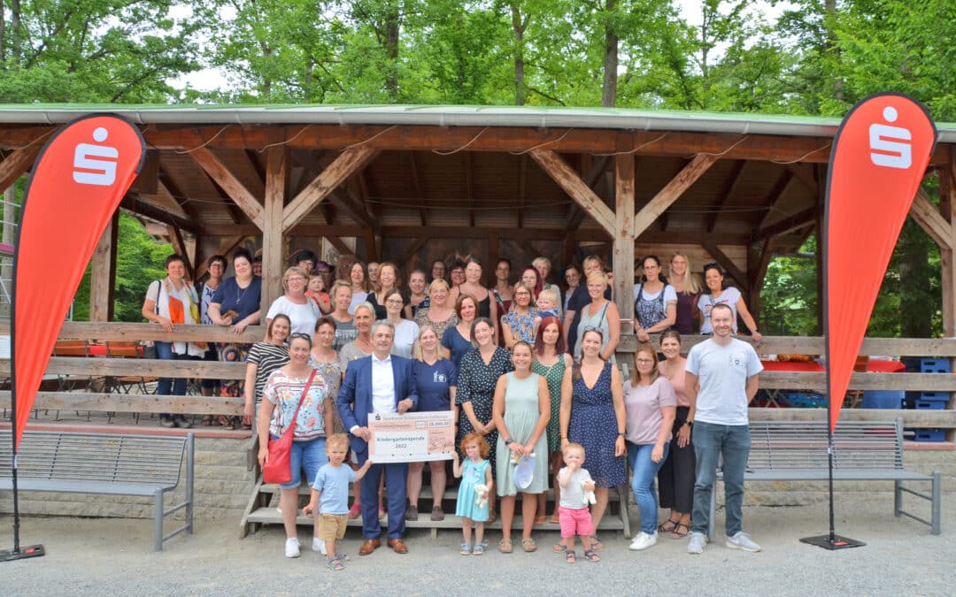 Freude bei den Kleinsten: Sparkasse Schweinfurt-Haßberge fördert 52 Kindergärten aus der Region mit 26.000 Euro