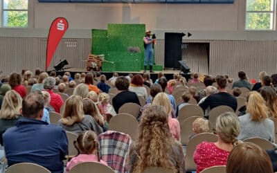 KNAX-Event 2022 der Sparkasse Schweinfurt-Haßberge in Zeil am Main: Volles Haus und strahlende Kinderaugen